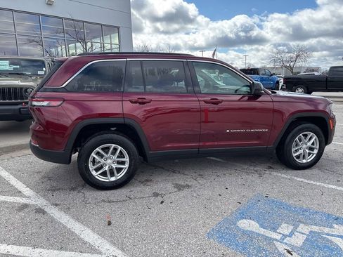 New 2026 Jeep Grand Cherokee Laredo X AWD/4WD image 31