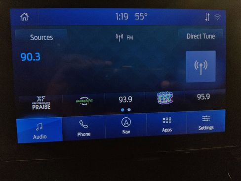 Used 2021 Ford Explorer Limited w/ Equipment Group 301A AWD/4WD image 25