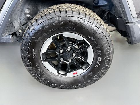 Used 2020 Jeep Wrangler Unlimited Rubicon w/ Uconnect 4C Nav & Sound Group image 37