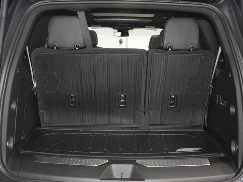 Used 2024 GMC Yukon AT4 AWD/4WD image 27