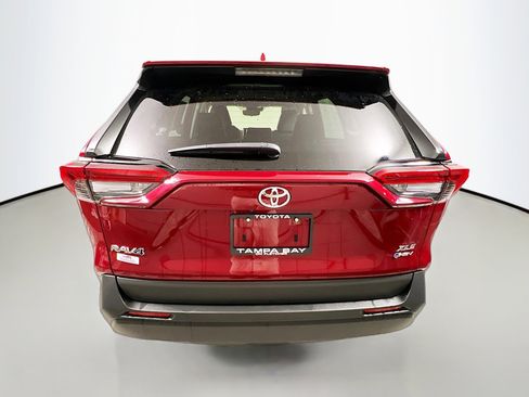 Used 2025 Toyota RAV4 XLE Premium image 6