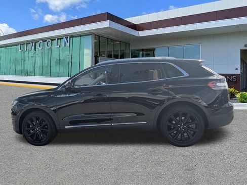 Certified 2022 Lincoln Nautilus Reserve w/ Equipment Group 202A AWD/4WD image 6