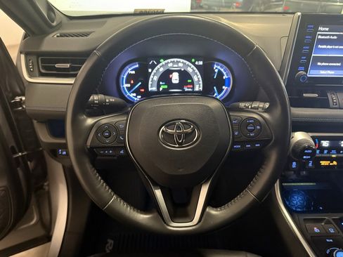 Used 2021 Toyota RAV4 XSE image 10