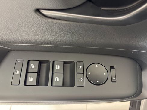 New 2026 Hyundai Kona SE image 17