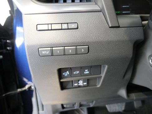 Certified 2026 Lexus GX 550 w/ Accessory Package (2T) AWD/4WD image 14