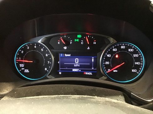 Used 2022 Chevrolet Equinox LS w/ LS Convenience Package FWD image 17