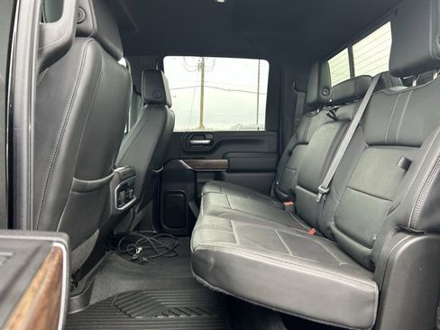 Used 2022 Chevrolet Silverado 3500 High Country w/ Technology Package image 21