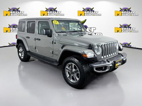 Used 2021 Jeep Wrangler Unlimited Sahara AWD/4WD image 3