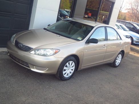 Used 2006 Toyota Camry LE image 13
