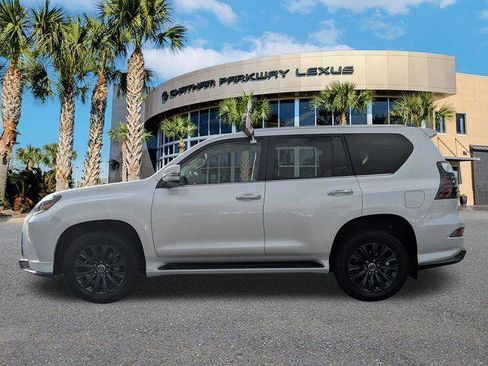 Certified 2023 Lexus GX 460 Premium w/ Accessory Package AWD/4WD image 7
