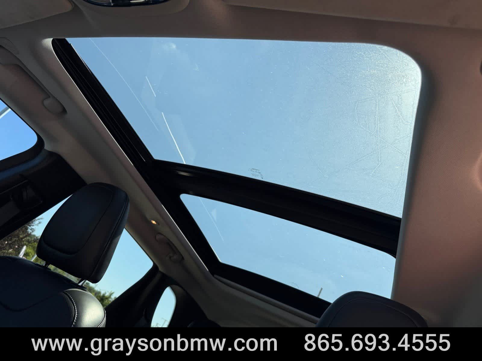 Used 2021 Jeep Cherokee Latitude Lux w/ Sun & Sound Group AWD/4WD image 31