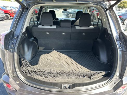 Used 2018 Toyota RAV4 Adventure AWD/4WD image 9