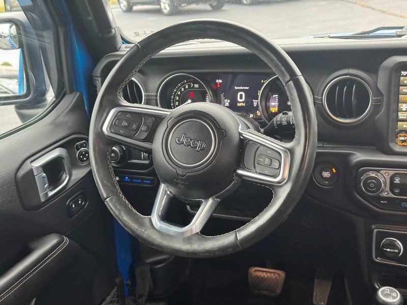 Used 2023 Jeep Wrangler Unlimited Sahara w/ Cold Weather Group AWD/4WD image 13
