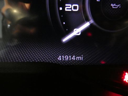 Used 2024 RAM 2500 Limited image 25