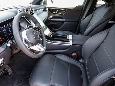 New 2026 Mercedes-Benz GLC 300 4MATIC image 19