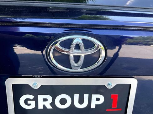 Used 2023 Toyota RAV4 XLE AWD/4WD image 30