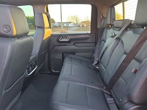 Certified 2025 Chevrolet Silverado 2500 LTZ w/ LTZ Plus Package image 25