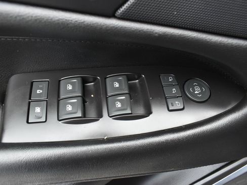 Used 2019 Cadillac Escalade Premium Luxury RWD image 42