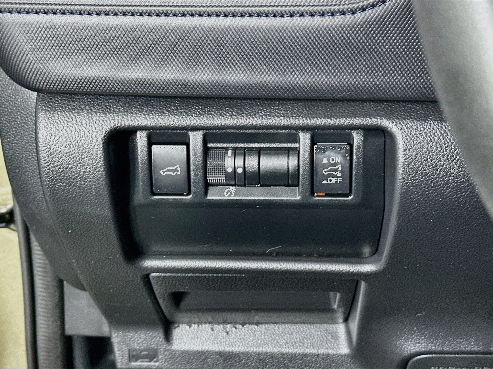 Used 2025 Subaru Forester Limited AWD/4WD image 16