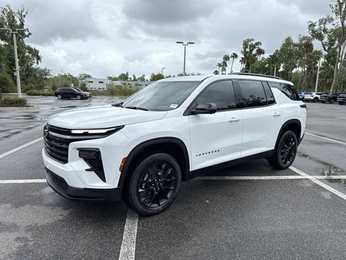 New 2026 Chevrolet Traverse LT w/ Enhanced Driving Package FWD image 7