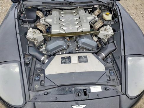 Used 2005 Aston Martin Vanquish S RWD image 9