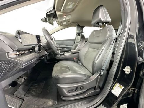 Used 2023 Nissan Ariya FWD image 17