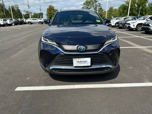 Certified 2021 Toyota Venza XLE w/ Softex Package AWD/4WD image 2