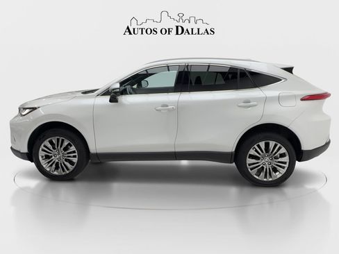Used 2024 Toyota Venza XLE AWD/4WD image 5
