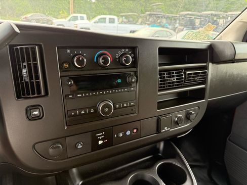 Used 2022 Chevrolet Express 2500 w/ Driver Convenience Package RWD image 32
