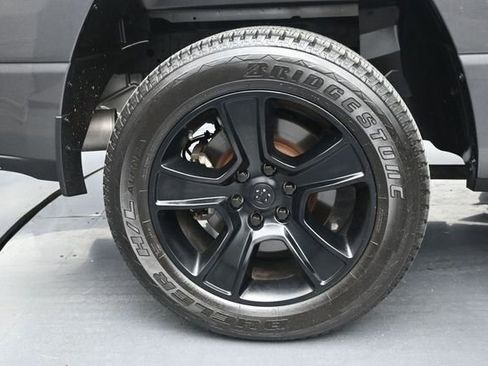Used 2021 RAM 1500 Big Horn RWD image 38