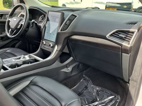 Used 2024 Ford Edge SEL w/ Convenience Package AWD/4WD image 35