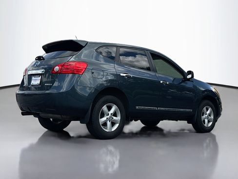 Used 2012 Nissan Rogue S w/ Special Edition Pkg FWD image 2
