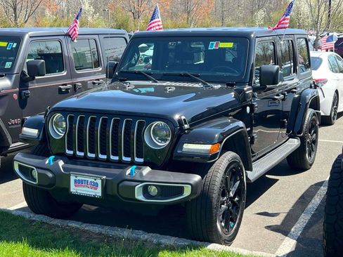 Used 2023 Jeep Wrangler Unlimited Sahara w/ Cold Weather Group image 2