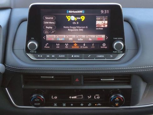 Used 2023 Nissan Rogue SV image 18