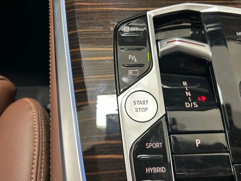 Used 2026 BMW X5 xDrive50e w/ Climate Comfort Package image 20