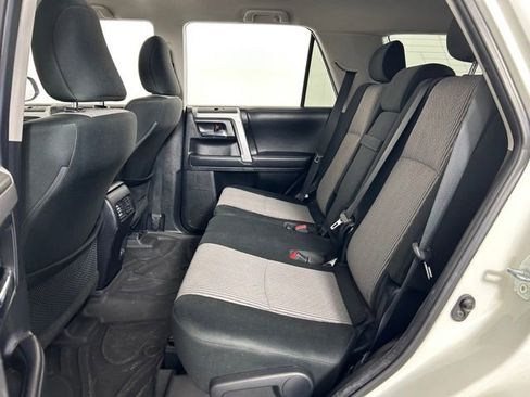 Used 2021 Toyota 4Runner SR5 AWD/4WD image 10