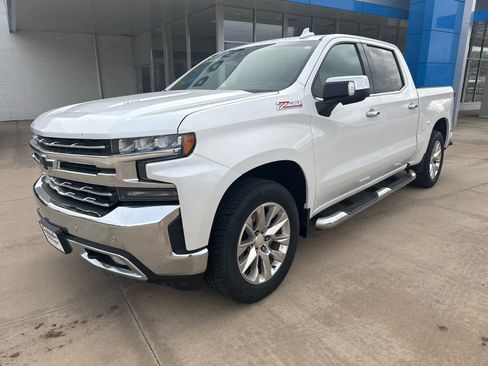 Used 2019 Chevrolet Silverado 1500 LTZ w/ LTZ Premium Package image 2