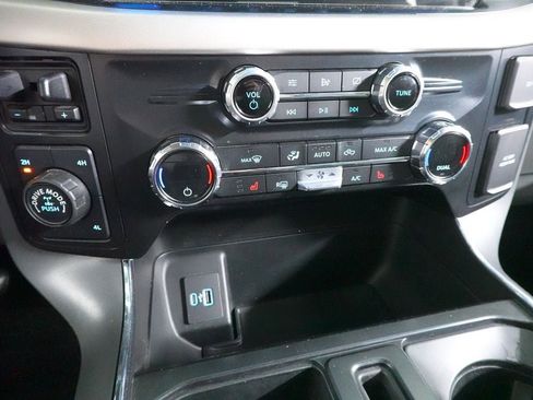 Used 2021 Ford F150 XLT w/ Equipment Group 302A High image 17