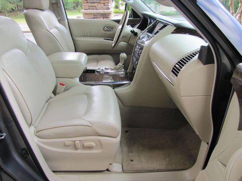 Used 2016 INFINITI QX80 2WD w/ Driver's Assistance Package image 26