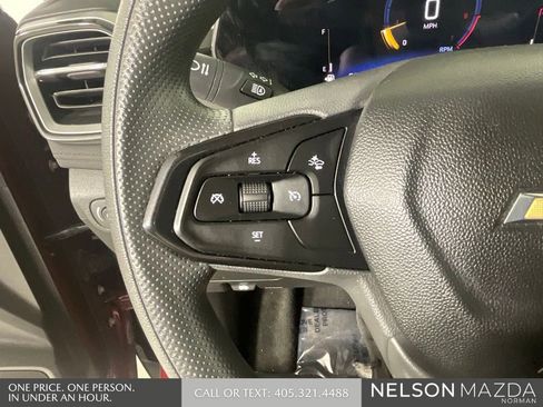 Used 2024 Chevrolet TrailBlazer LT w/ Driver Confidence Package FWD image 43