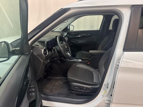 Certified 2025 Chevrolet TrailBlazer LT w/ Convenience Package image 13