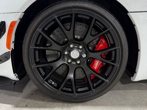 Used 2017 Dodge Viper ACR w/ Extreme Aero Package image 38