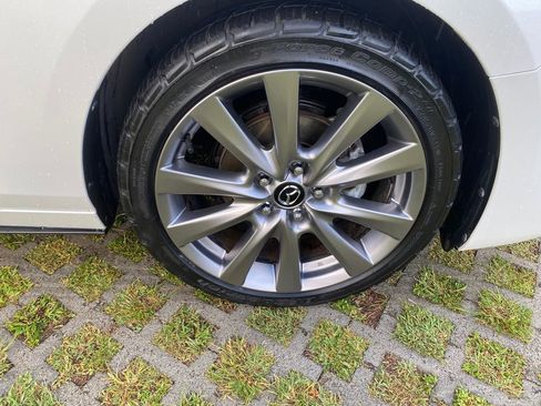 Used 2019 MAZDA MAZDA3 Sedan w/ Preferred Package FWD image 27