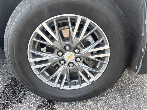 Used 2024 Chevrolet Traverse LT w/ LPO, Floor Liner Package FWD image 41