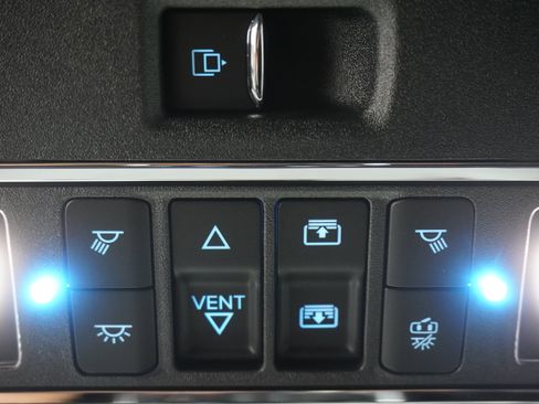 Used 2025 Ford F150 Raptor image 28