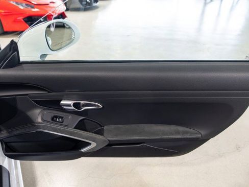 Used 2018 Porsche 911 GT3 image 25