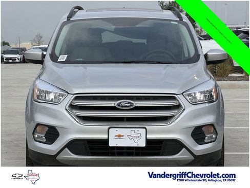 Used 2018 Ford Escape SE FWD image 7