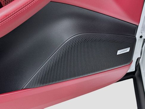 New 2026 Porsche Macan 4S Electric image 21