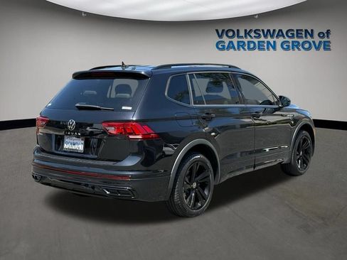 Used 2023 Volkswagen Tiguan SE R-Line FWD image 7