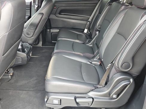 Used 2023 Honda Odyssey Sport image 10